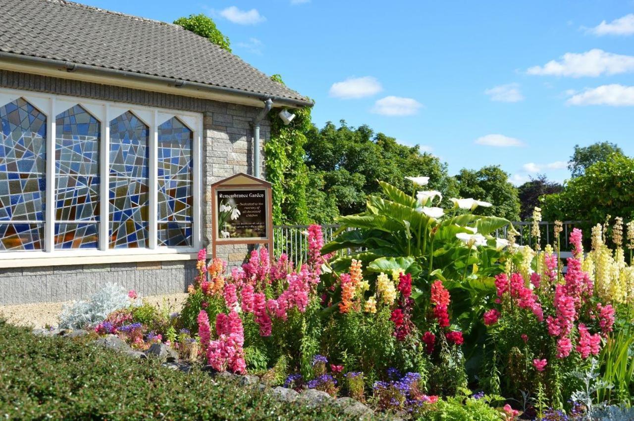 Elegant Rooms And Suites In Knock Knock  Kültér fotó